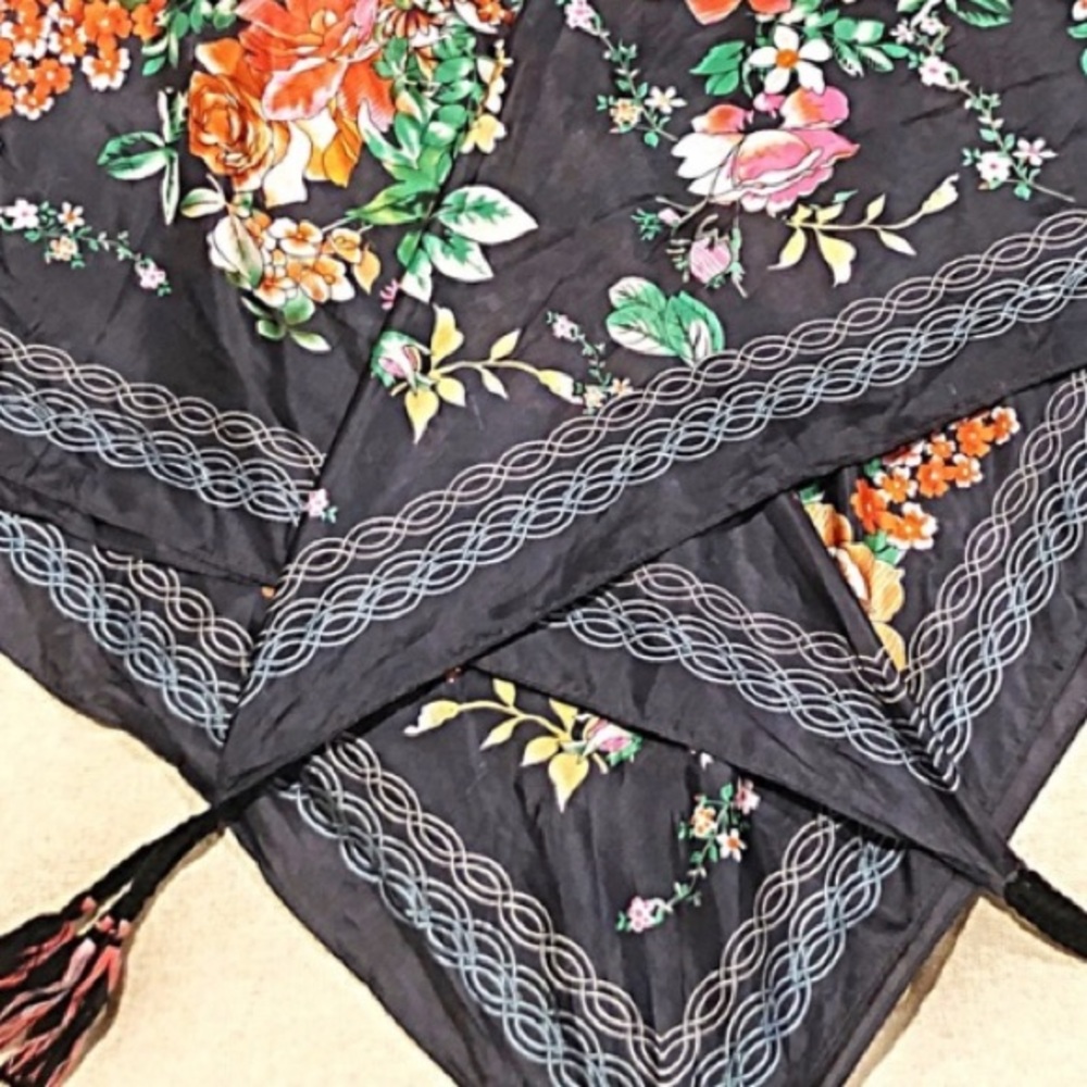 100% silk scarf - Picture 7 of 10